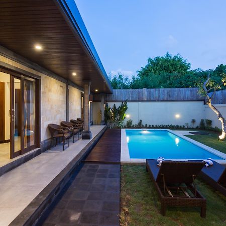Paisa Villa Seminyak Luaran gambar